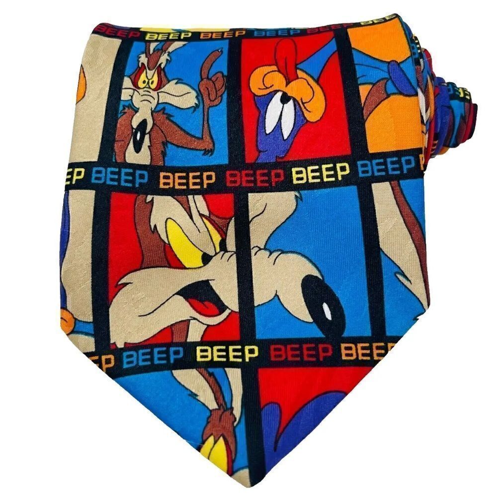Looney Tunes Vintage 1997 Road Runner Wile E Coyote Men's Novelty Necktie Tie.